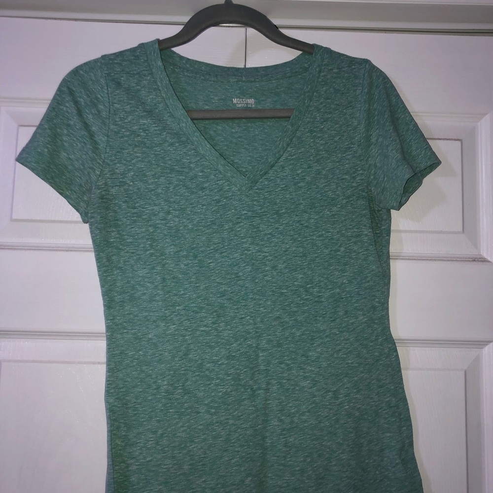 V-neck tshirt